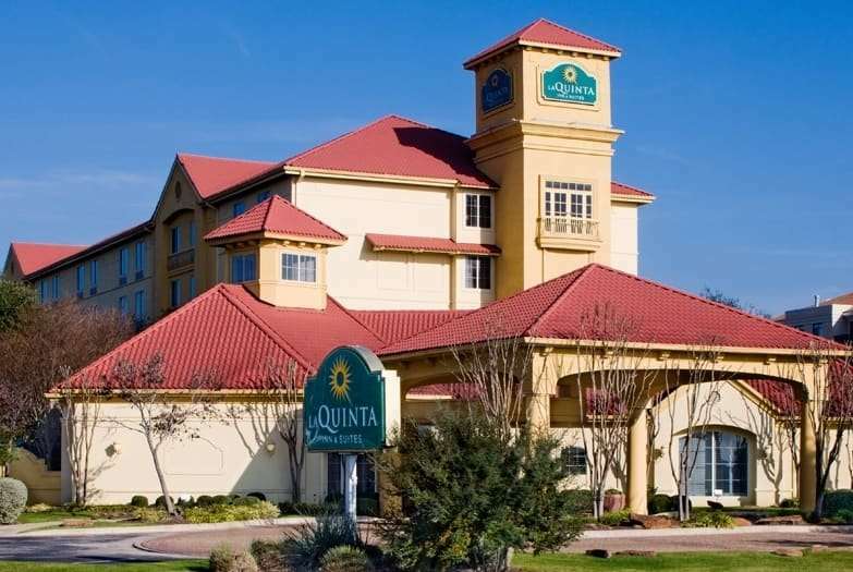 La Quinta By Wyndham Austin Southwest Hotel Exterior photo